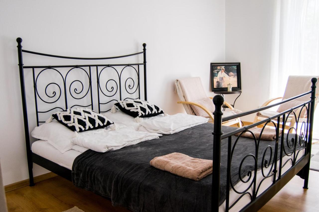 Апартаменты Color 24 Apartament V Сталёва-Воля Экстерьер фото